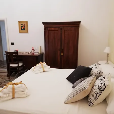 Bed & Breakfast Agora &