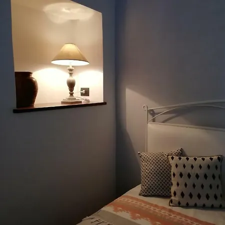 Agora & Bed & Breakfast 4*