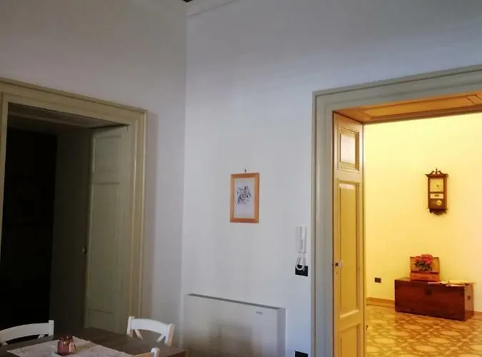 Alojamento de Acomodação e Pequeno-almoço Agorà Suites&apartments