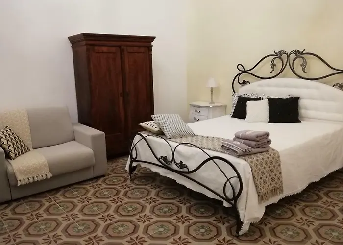 Alojamento de Acomodação e Pequeno-almoço Agorà Suites&apartments 4*