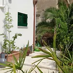 B&B Agora &